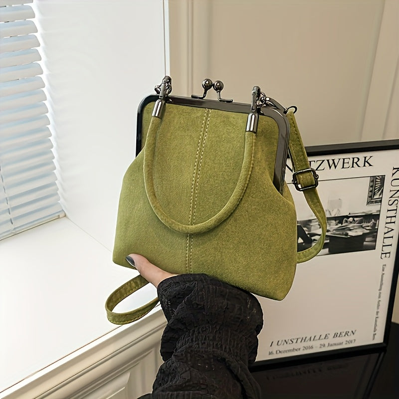 Retro Kiss Lock Crossbody Bag – Vintage & Lightweight