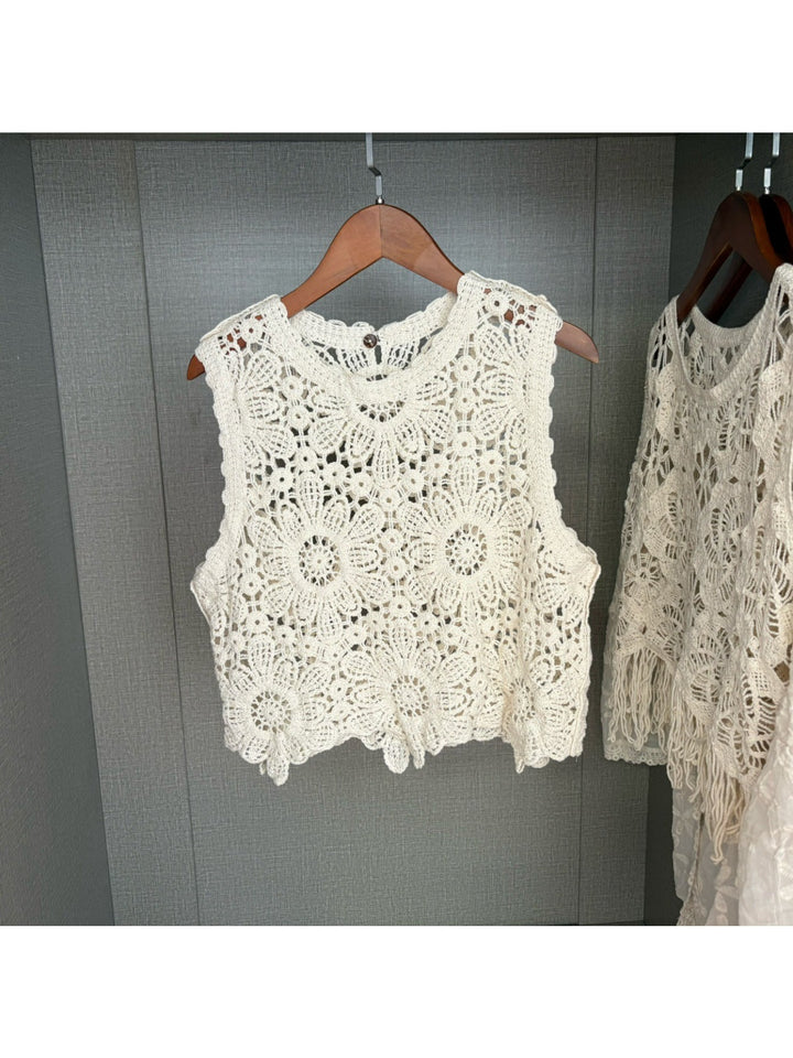 The Open-Front Crop Vest