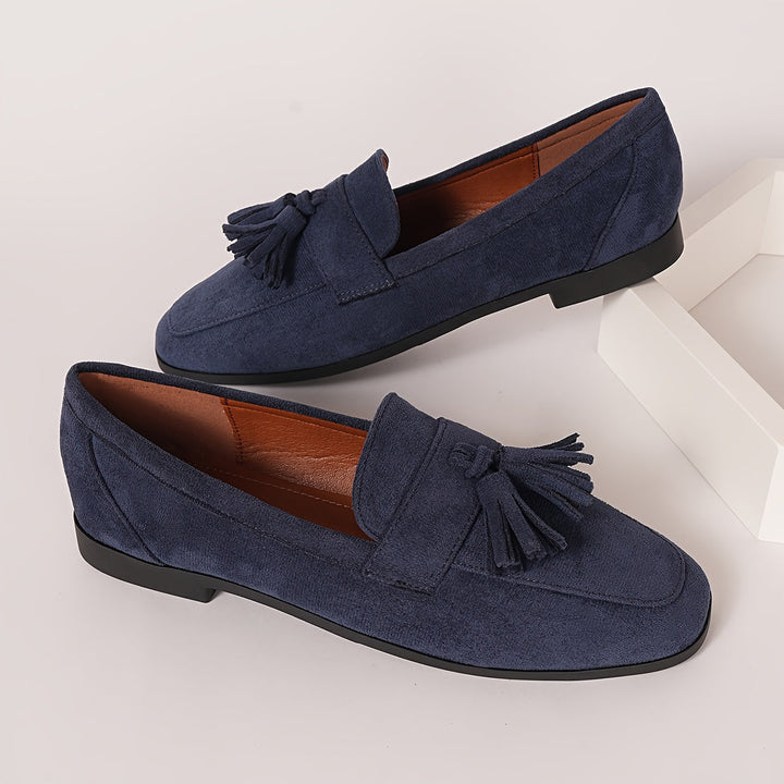 The Lorae Walking Shoes