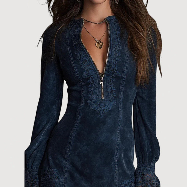 The Isalie Zip Mini