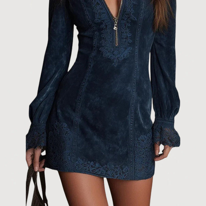 The Isalie Zip Mini
