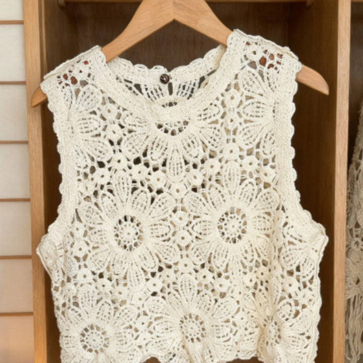 The Open-Front Crop Vest