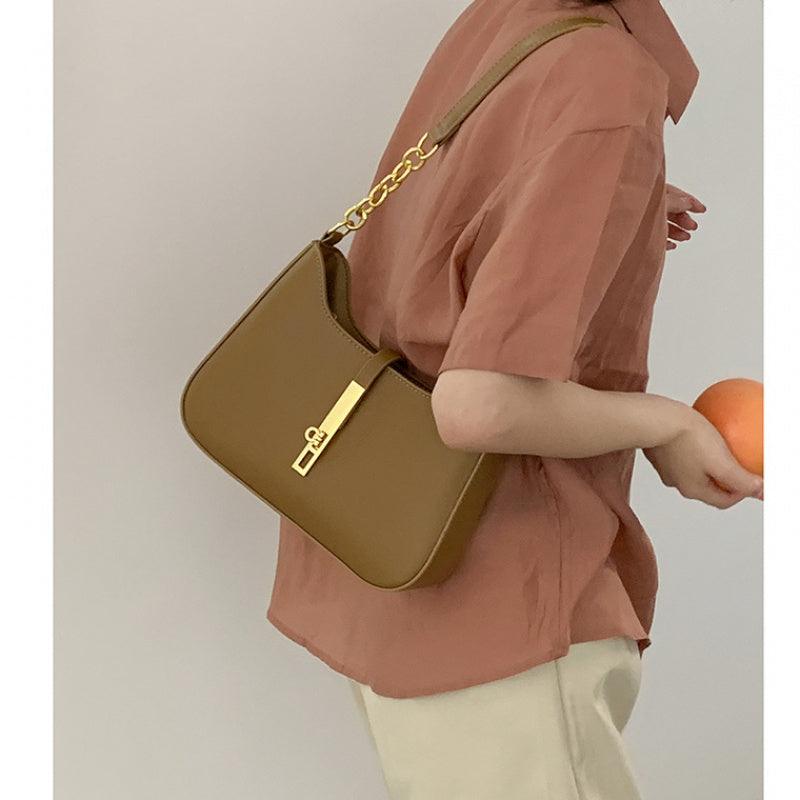 Elara Designer Handbag – Stylish & Versatile