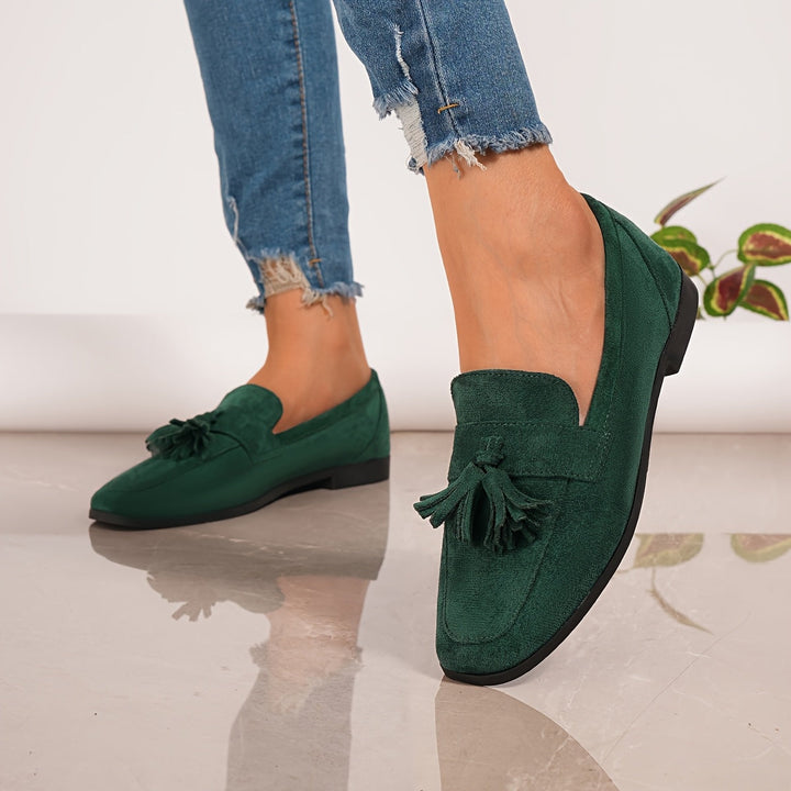 The Lorae Walking Shoes