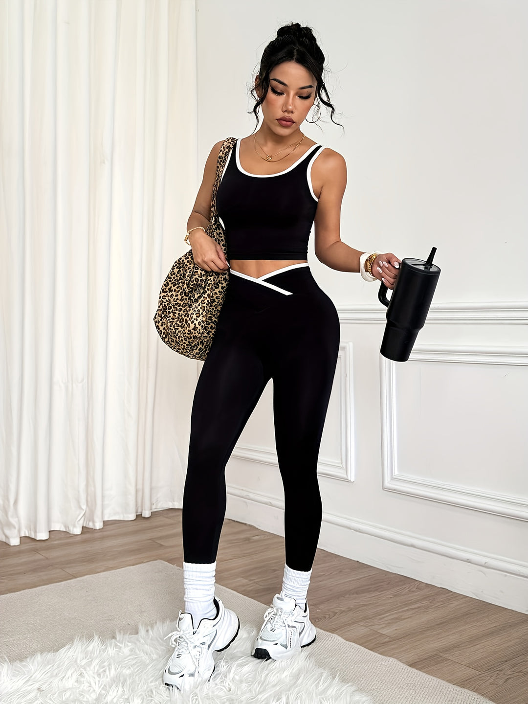 The Black & White Sport Set