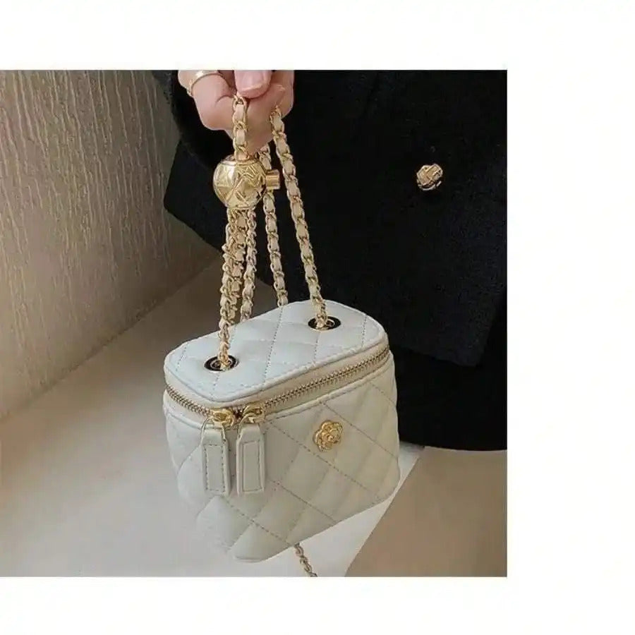 Mila Mini Chain Handbag – Stylish & Versatile