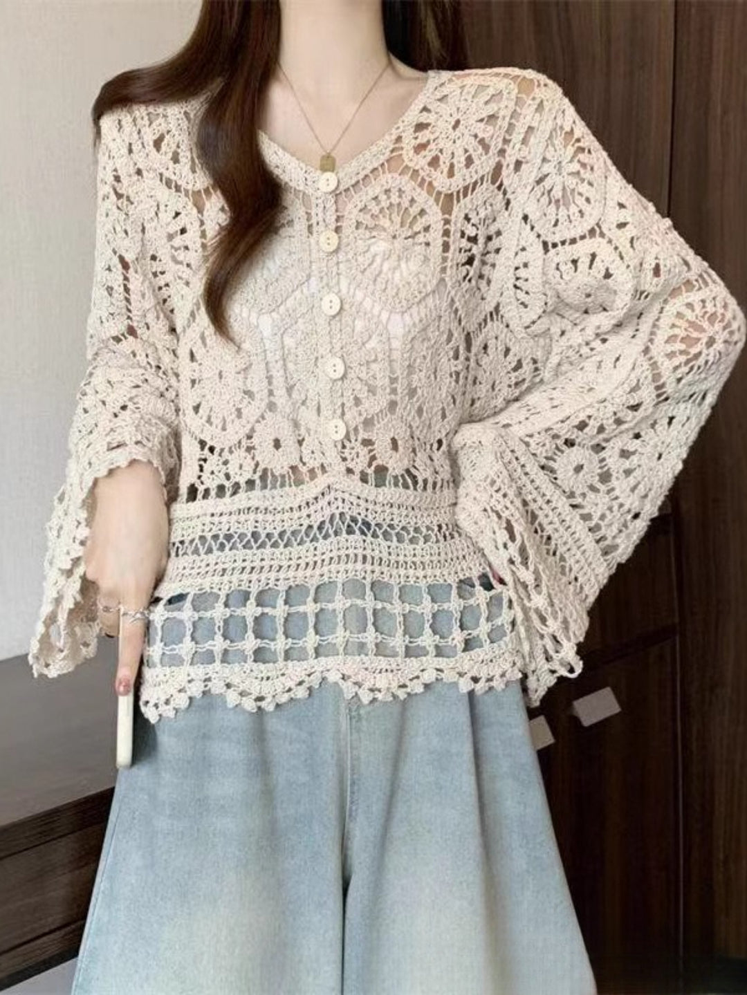 The V-Neck Hollow Cardigan