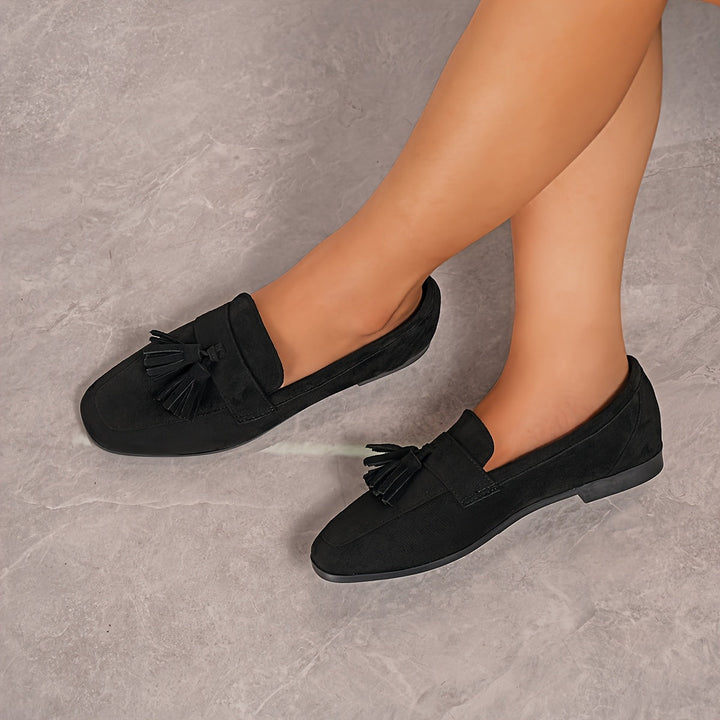 The Lorae Walking Shoes