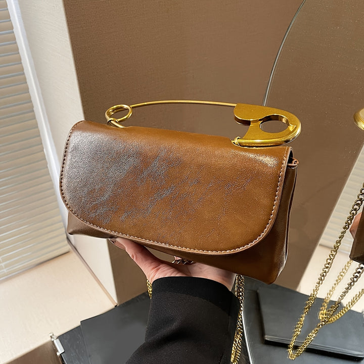 Ava Chain Messenger Bag – Elegant & Versatile