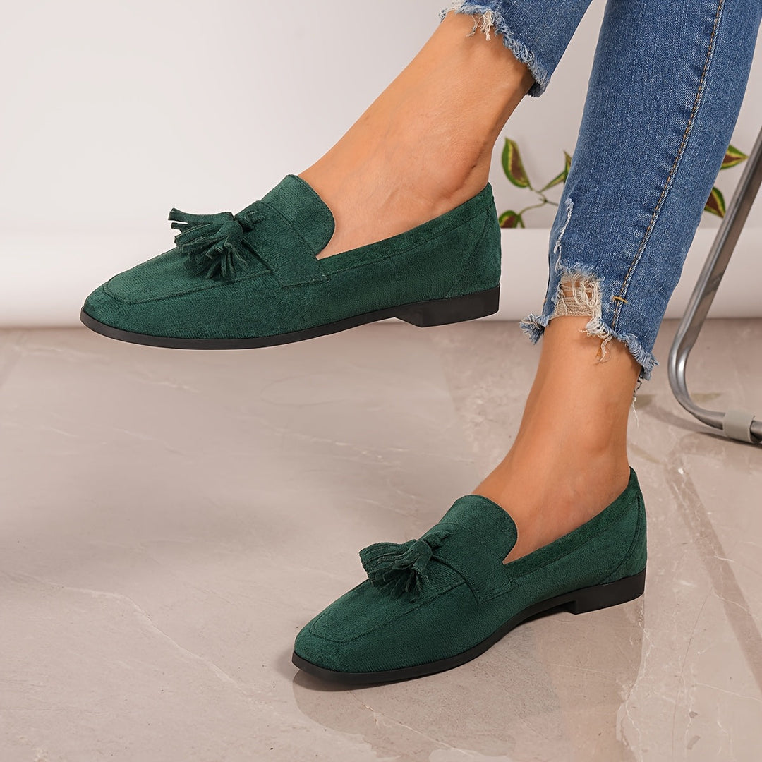 The Lorae Walking Shoes