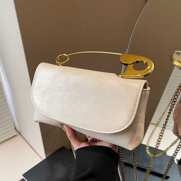 Ava Chain Messenger Bag – Elegant & Versatile