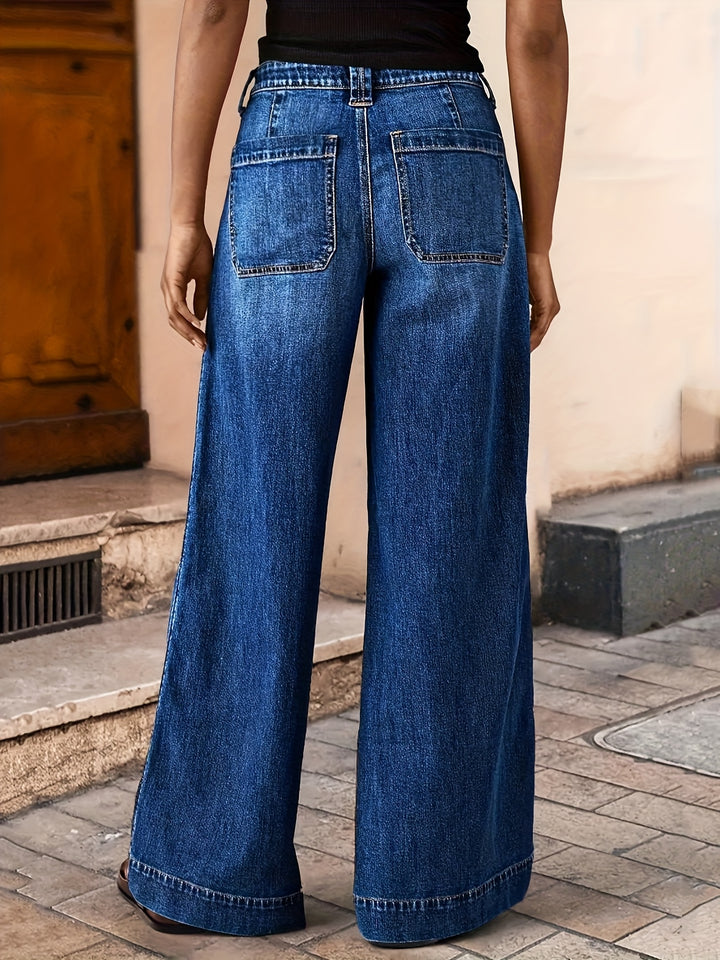 The Retro Wide-Leg Jean